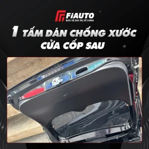 Tấm dán chống xước cửa cốp sau da Carbon FiAuto